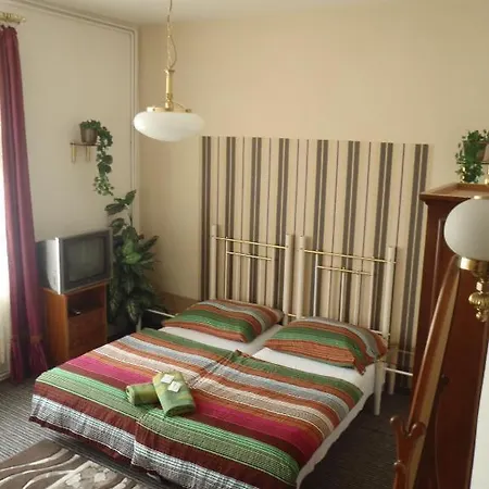House Hotel 3*