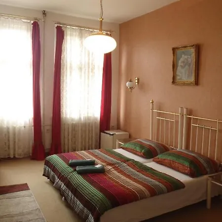 House 3*