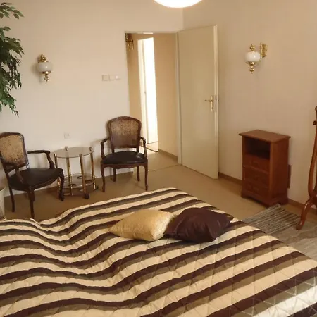 House 3*