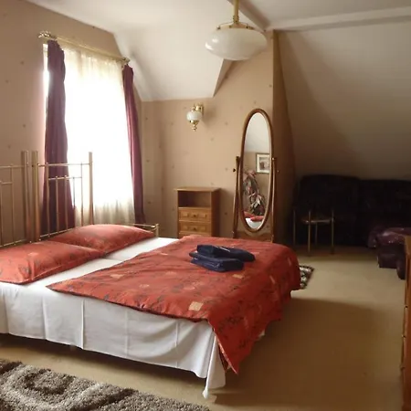House Hotel
