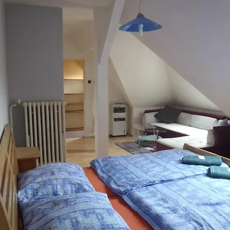 House Hotel