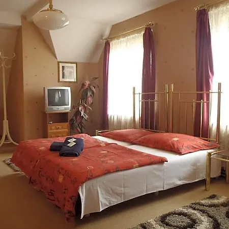House Hotel 3*
