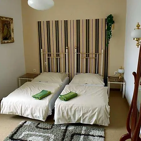 House Hotel 3*