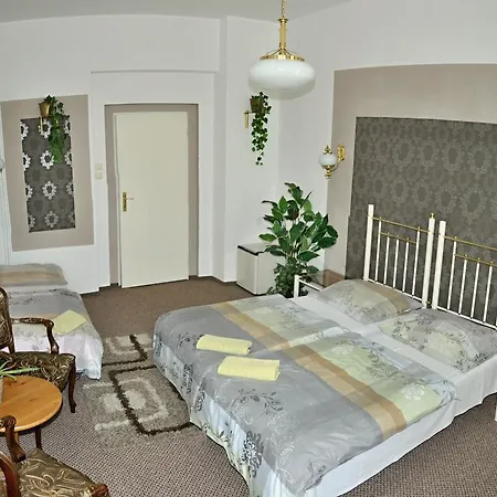 Ξενοδοχείο House 3*