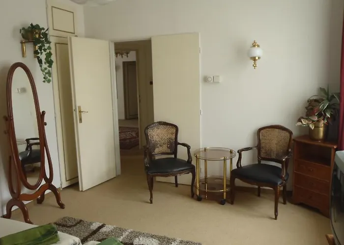 House 3*