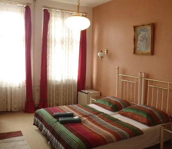 House 3*