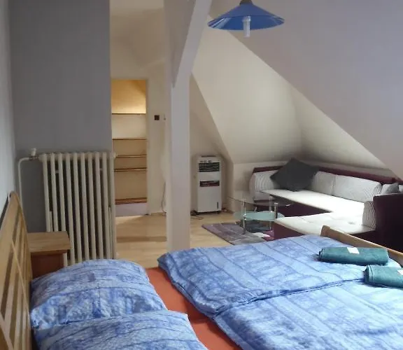 House Hotel