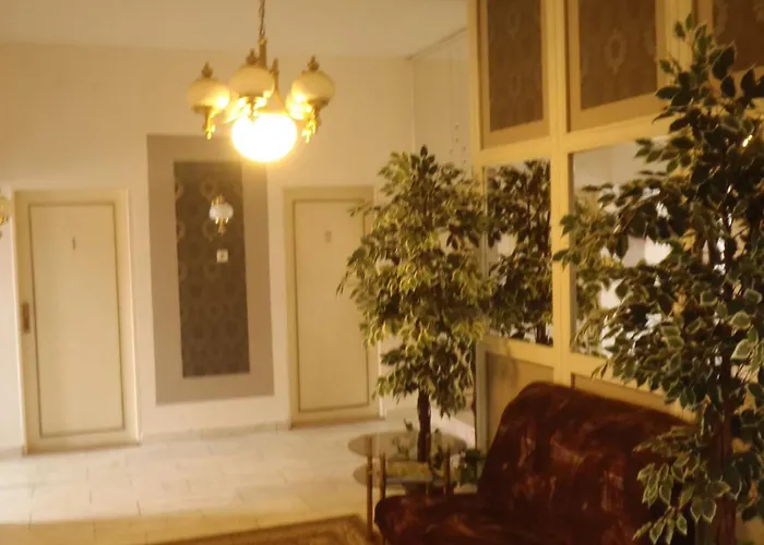 Hotel House 3*