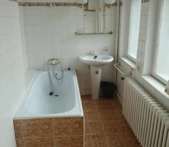 Hotel House 3*